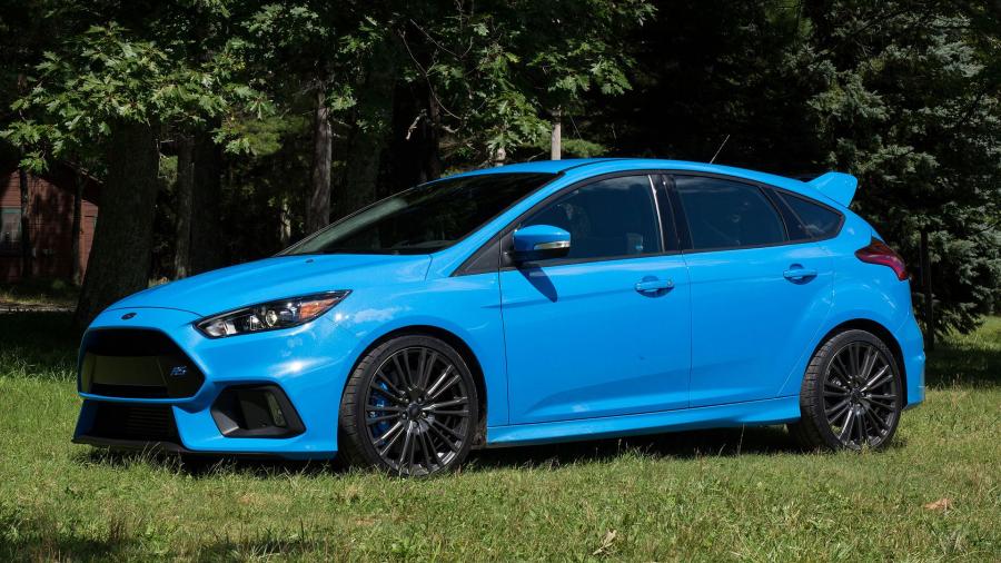  Ford Focus RS 2016 года  (US) (фото 2 из 51)